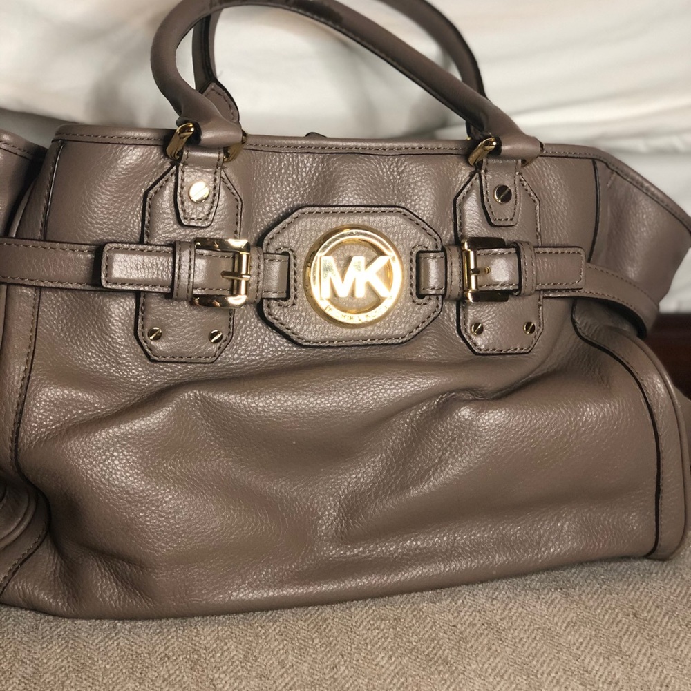 Michael Kors grey bag
